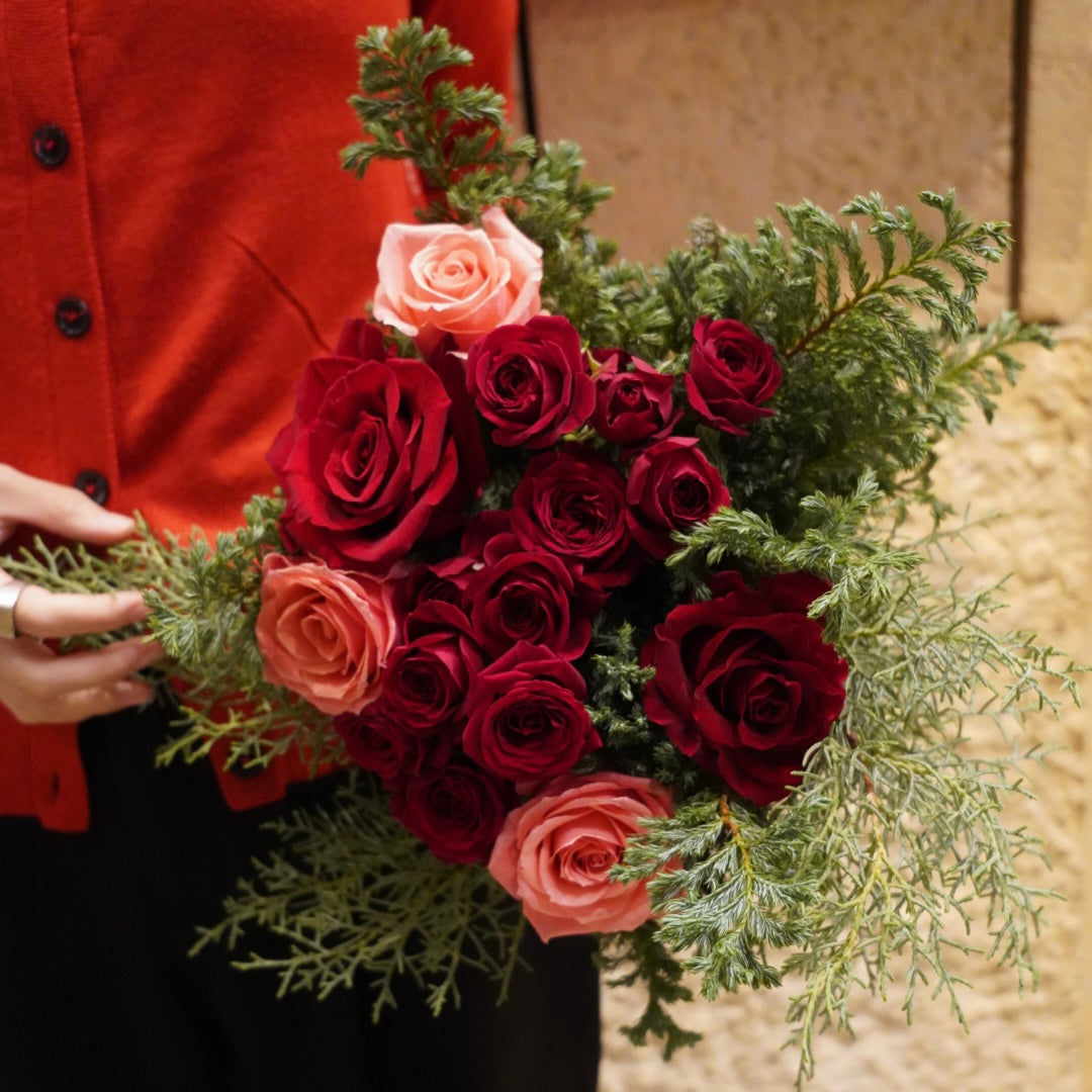 【お届け日限定】シーズナルローズブーケ〜CHRISTMAS〜