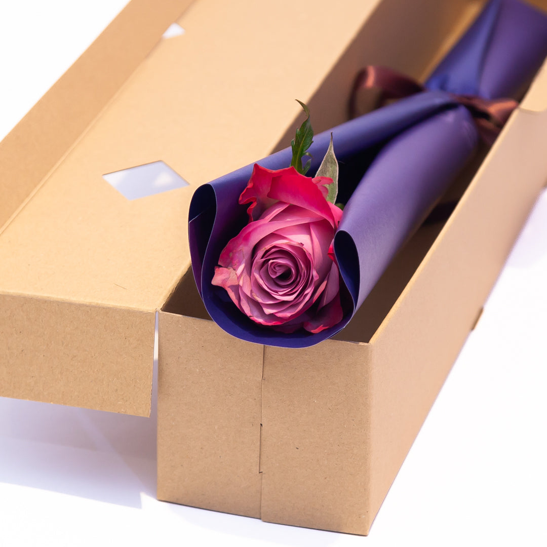 【お届け日限定】VALENTINE 1輪ギフトBOX［DPコーヒー＆ローズティー付き］ネイビー