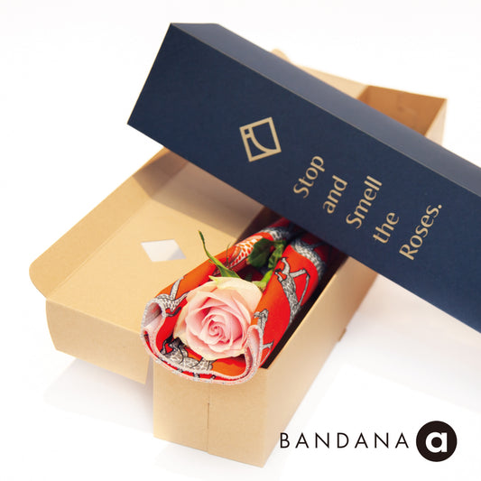 ONE ROSE BOX（アフリカ「アニマル柄」バンダナラッピング）